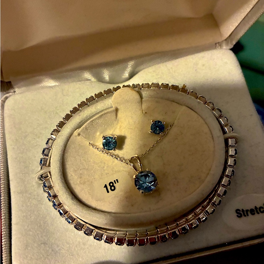 Elegant Blue Jewelry Set